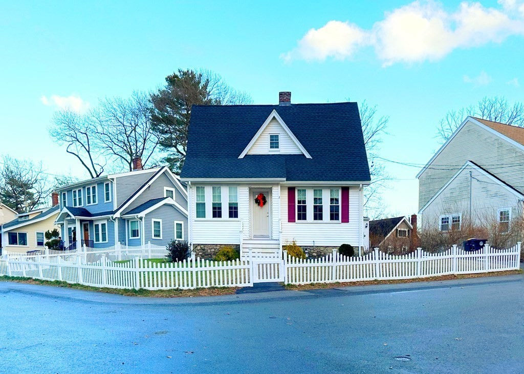 2 Great Pond Rd, Weymouth, MA 02190