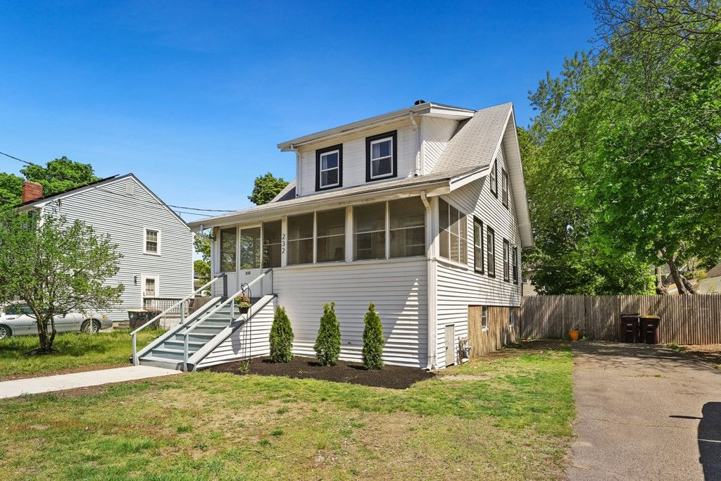 232 Park Ave, Weymouth, MA 02190