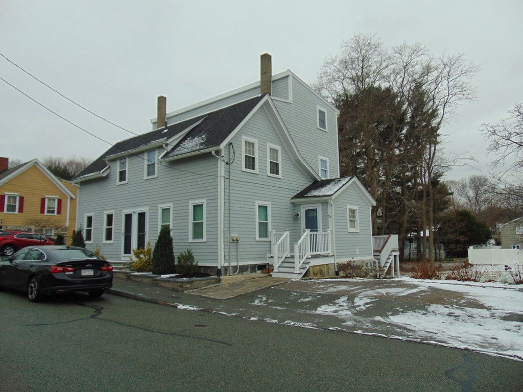 27 Horton Pl 27, Milton, MA 02186