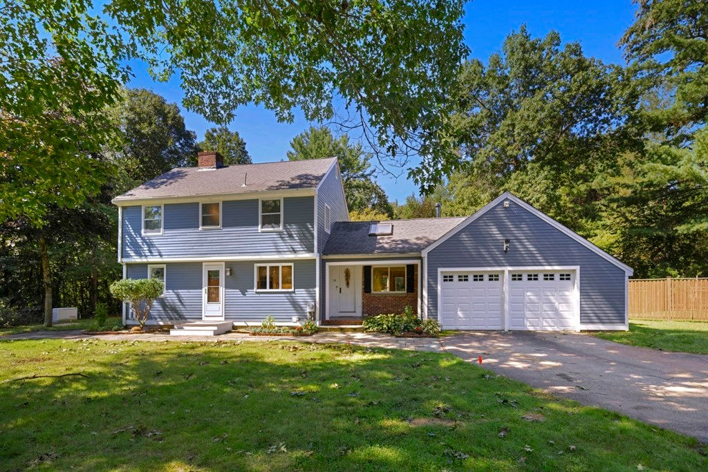 14 Woodcrest Road, Boxford, MA 01921