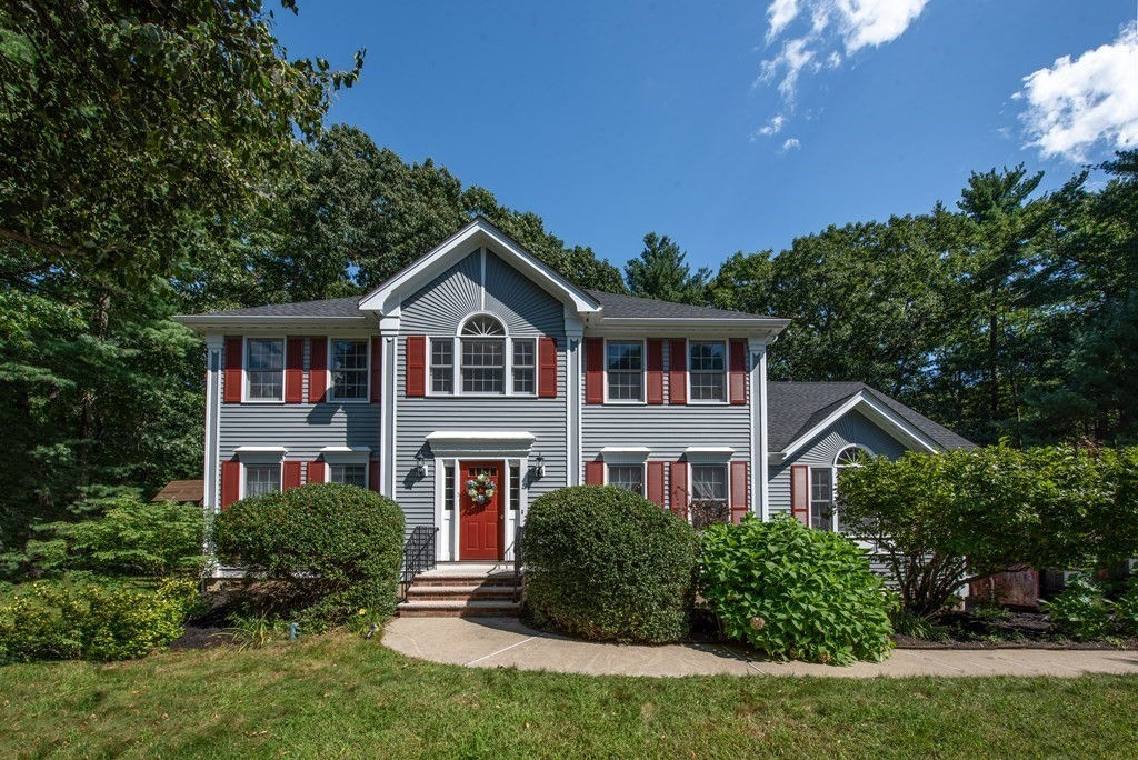 12 Waldingfield Rd, Georgetown, MA 01833