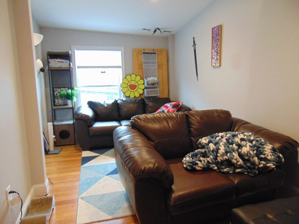 142 Newbury Ave 142, Quincy, MA 02171