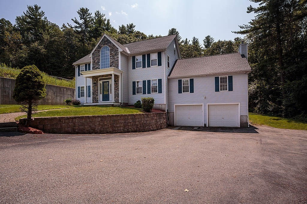 3 Jamie Way, Tyngsborough, MA 01879