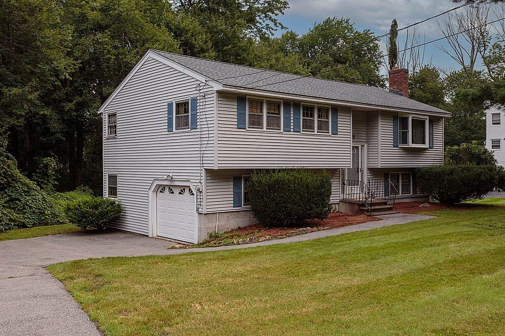 5 Dolan Rd, Billerica, MA 01821