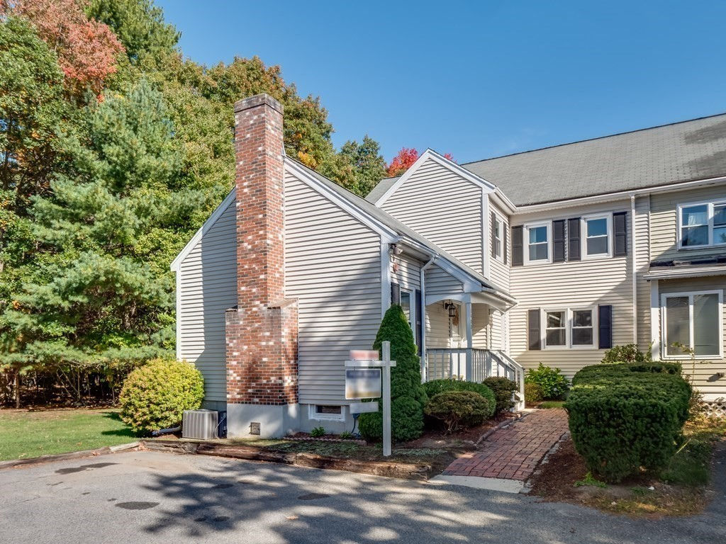 1402 Lords CT, Wilmington, MA 01887