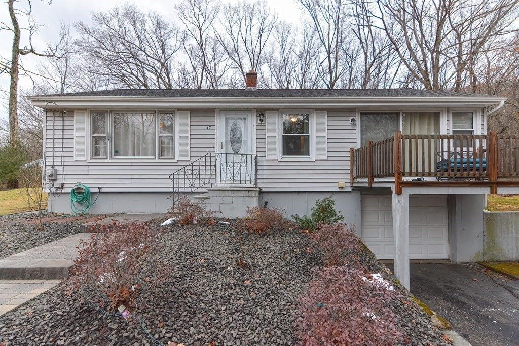 37 Old Worcester Rd, Oxford, MA 01540