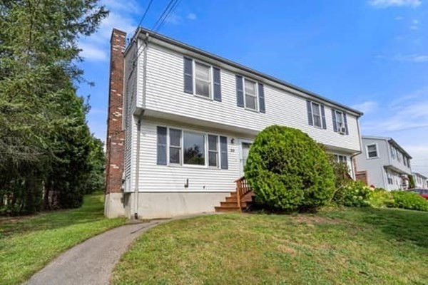 20 Lena Ln 20, Milford, MA 01757