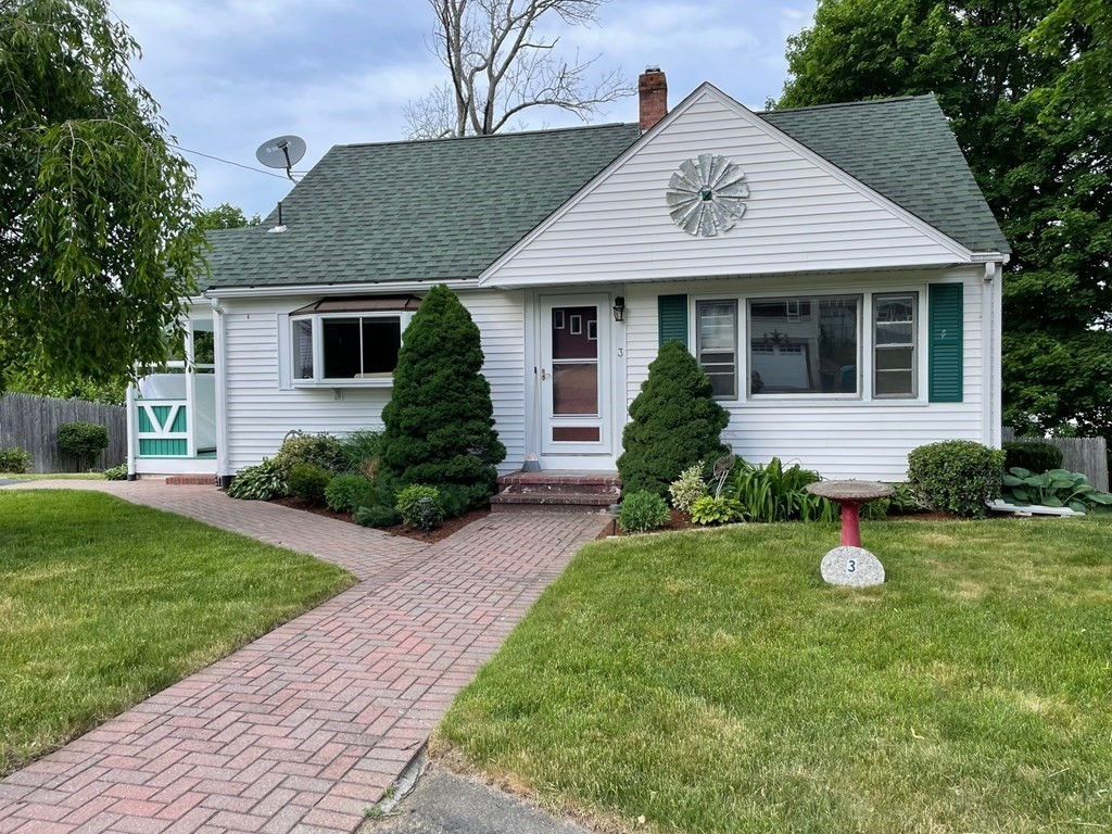 3 Park Lane Ave, Milford, MA 01757