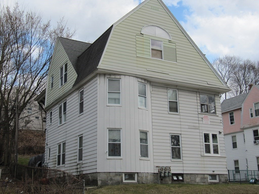 36 Paine Street, Worcester, MA 01605