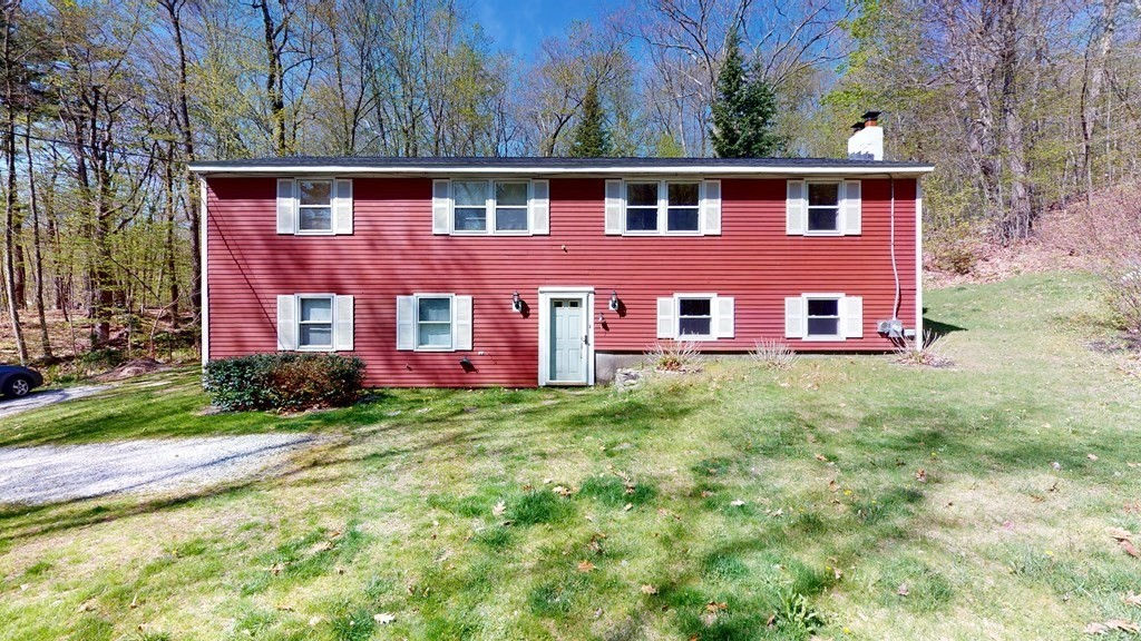 274 Brooks Station Rd, Princeton, MA 01541