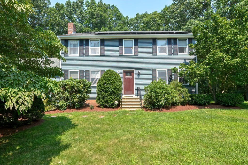 365 West Hartford, Uxbridge, MA 01569