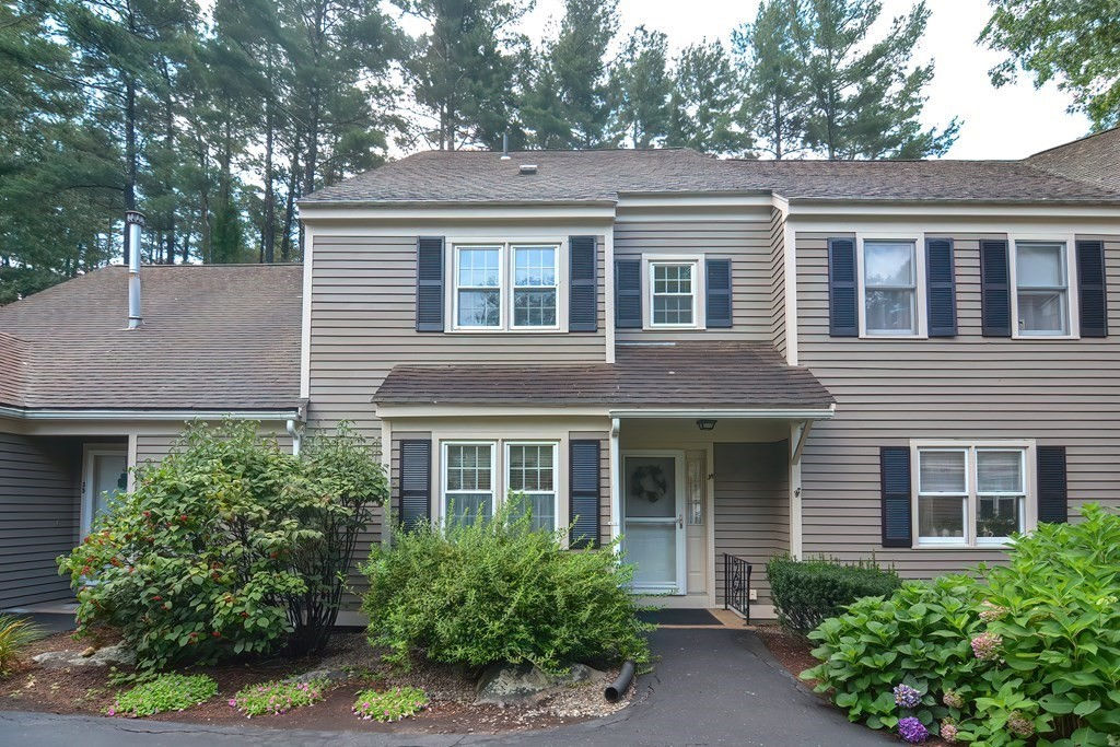 34 Heritage 34, Northbridge, MA 01588