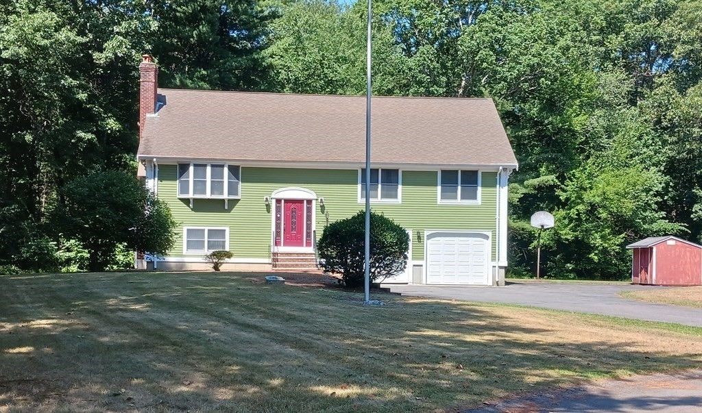 104 James H Luther Dr, Taunton, MA 02780