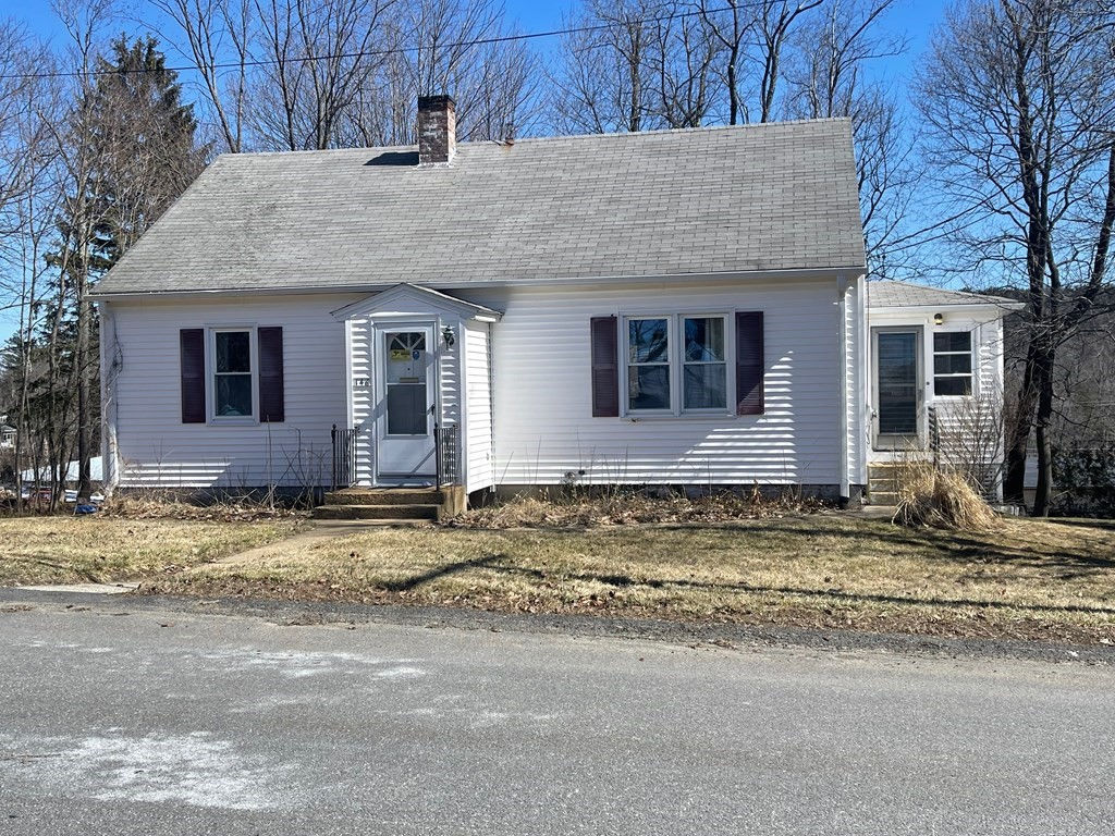 146 High St, Gardner, MA 01440