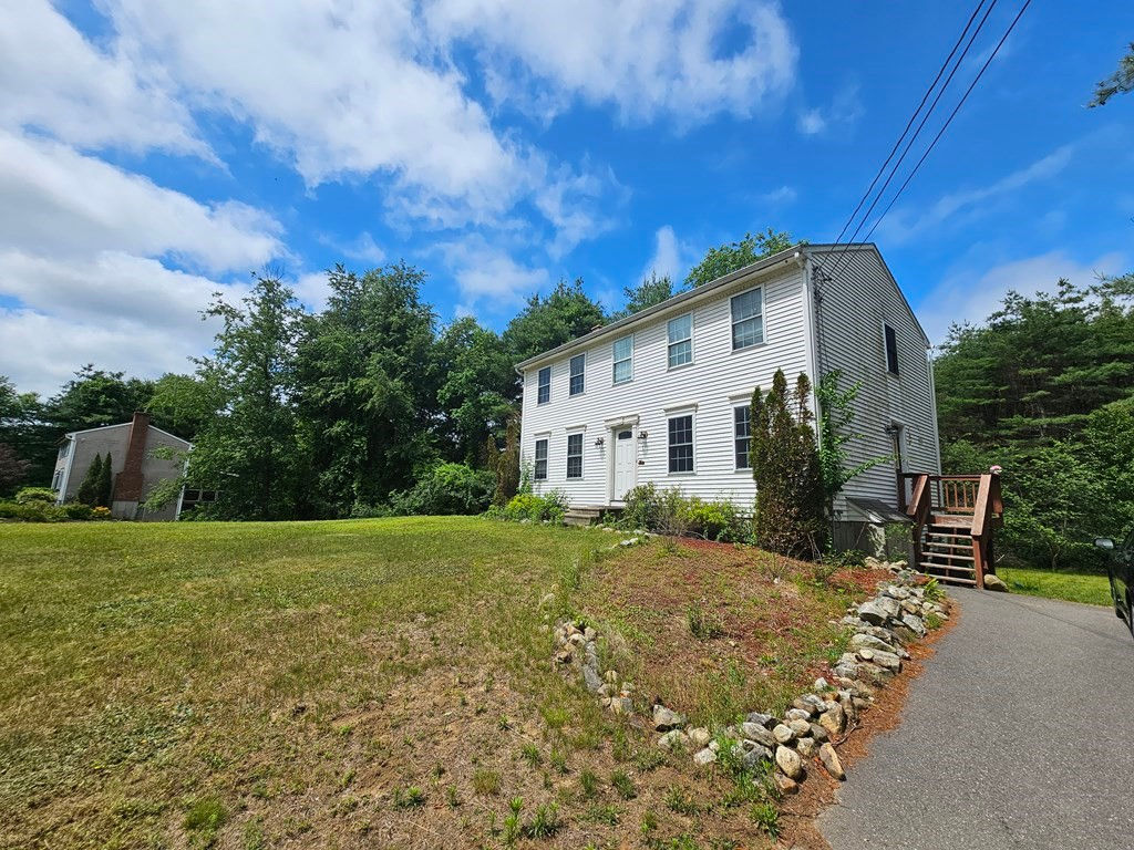 101 Sawyer St, Gardner, MA 01440