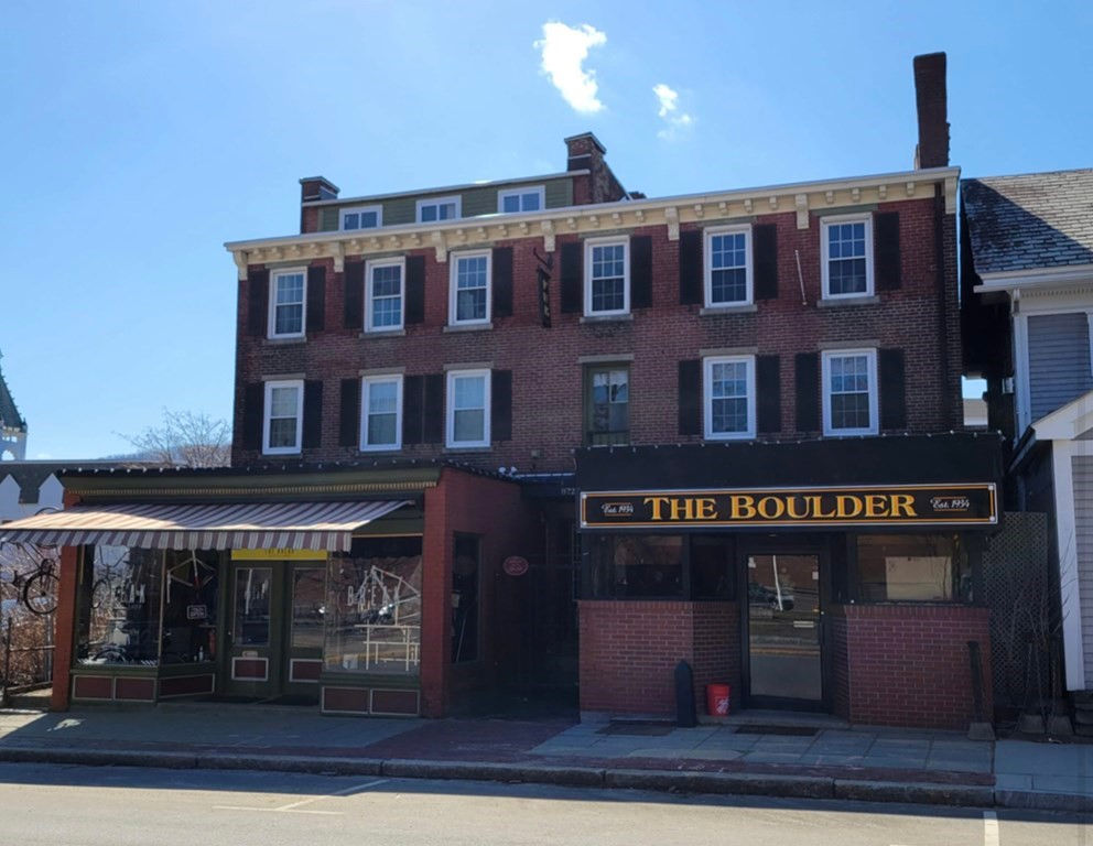 872-880 Main St, Fitchburg, MA 01420