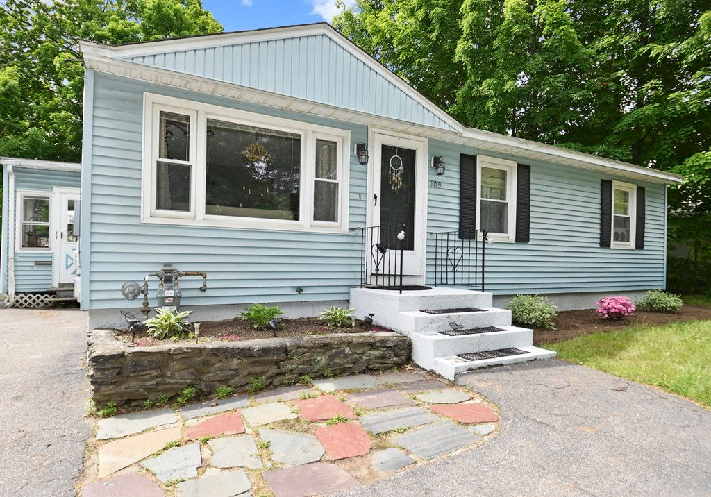 109 Mill St, Leominster, MA 01453