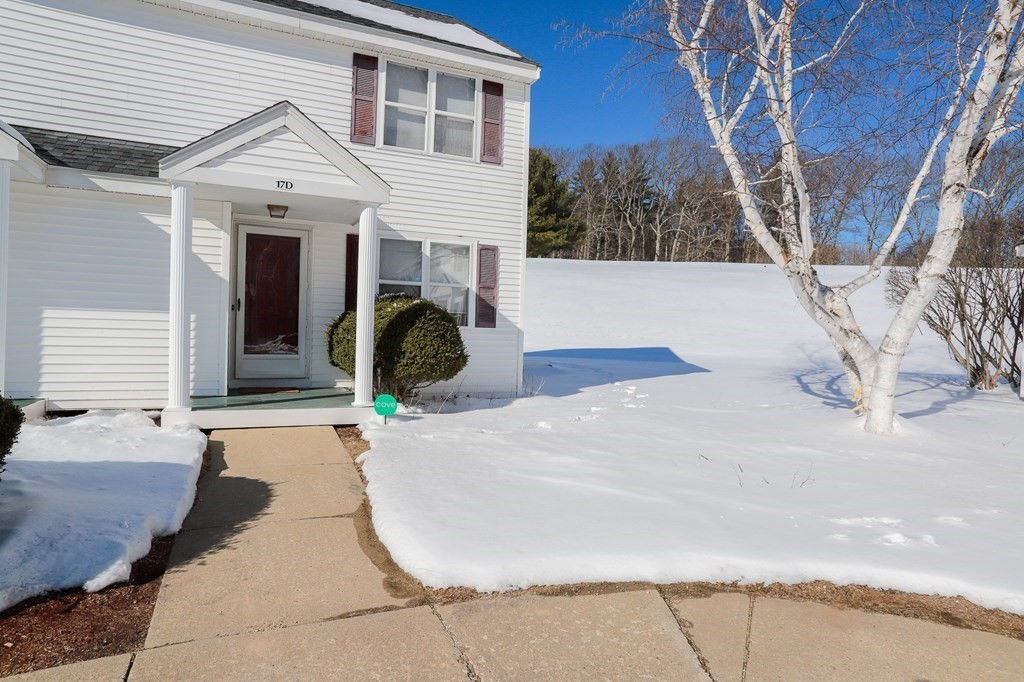 17 W Hill Dr D, Westminster, MA 01473