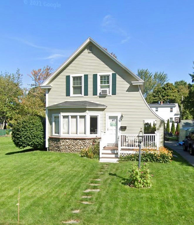 40 Pierce St, Leominster, MA 01453