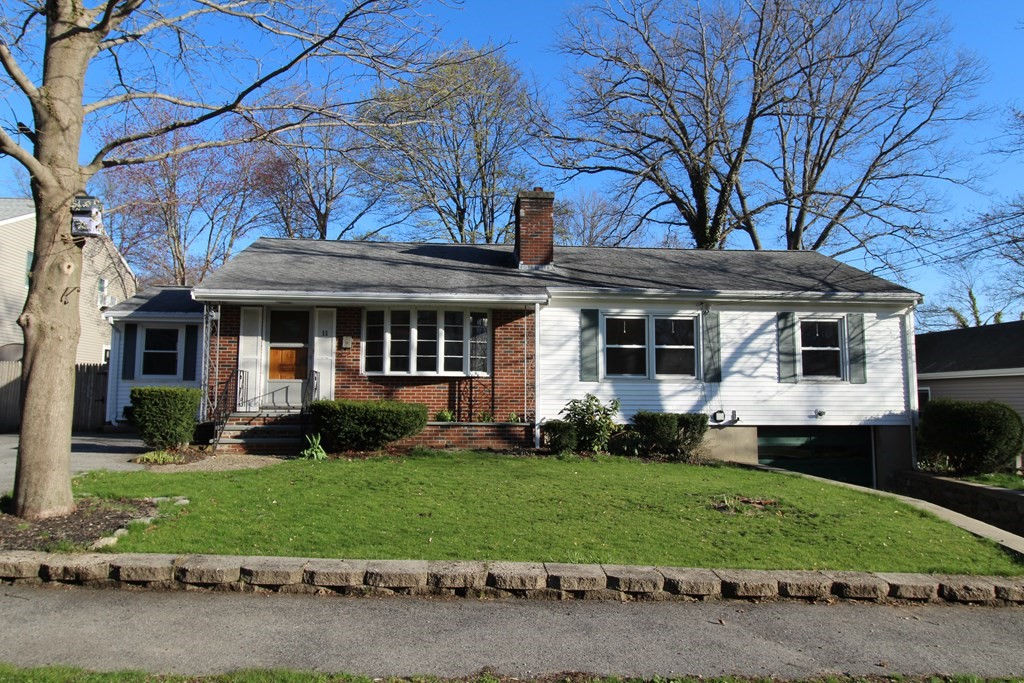 11 Colonial Road, Beverly, MA 01915