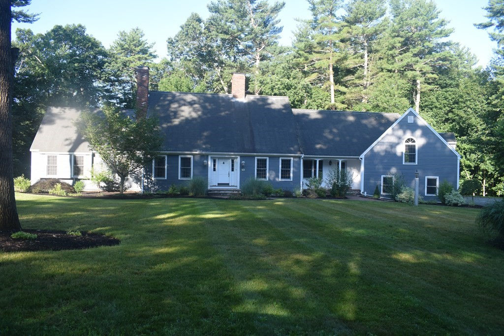 59 Boren Ln, Boxford, MA 01921