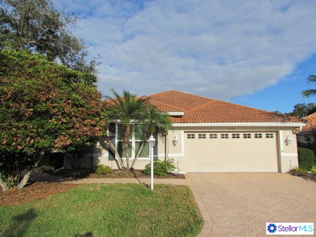 5090 Hanging Moss Lane, Sarasota, FL 34238