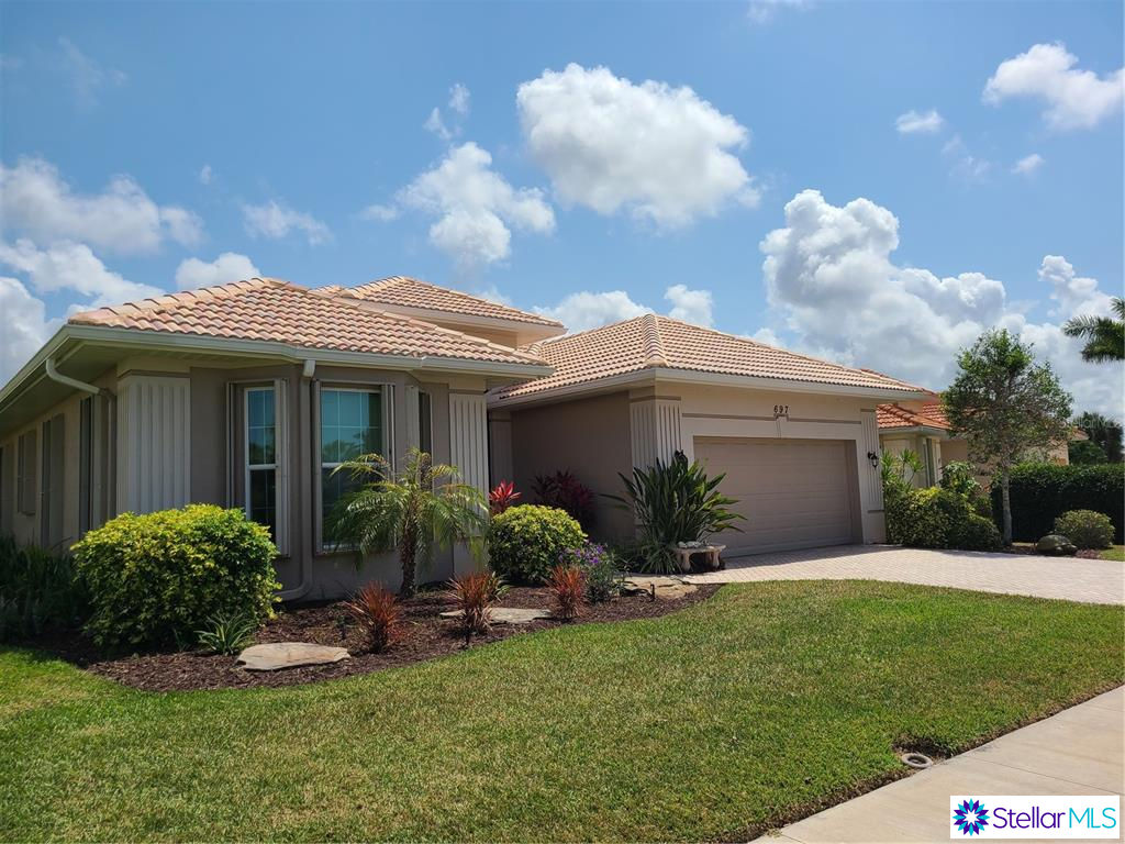 697 Lakescene Drive, Venice, FL 34293