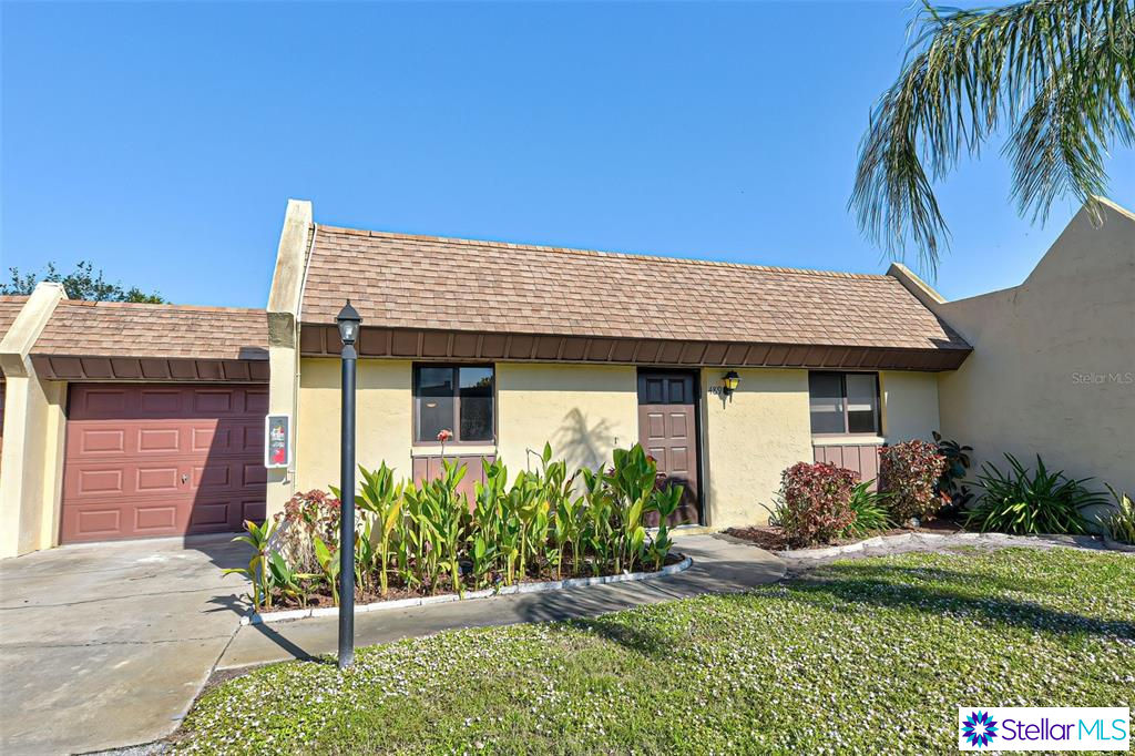 489 Albee Farm Road v-6, Venice, FL 34285