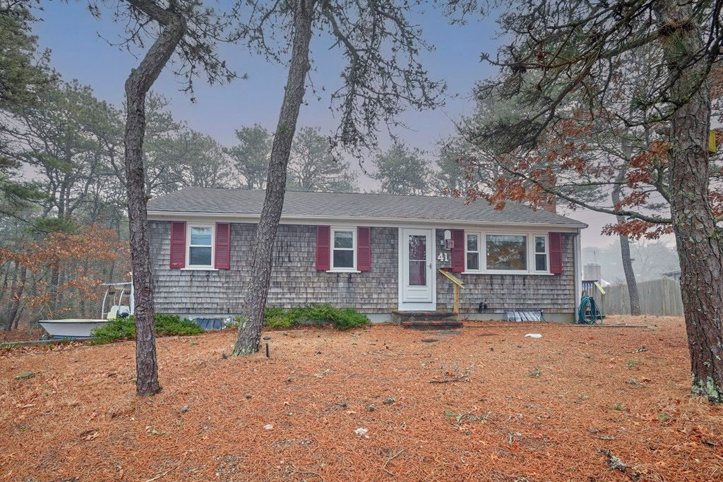41 Winchester Dr, Dennis, MA 02660
