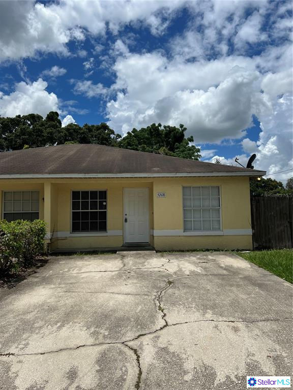 5208 Lime Avenue, Seffner, FL 33584