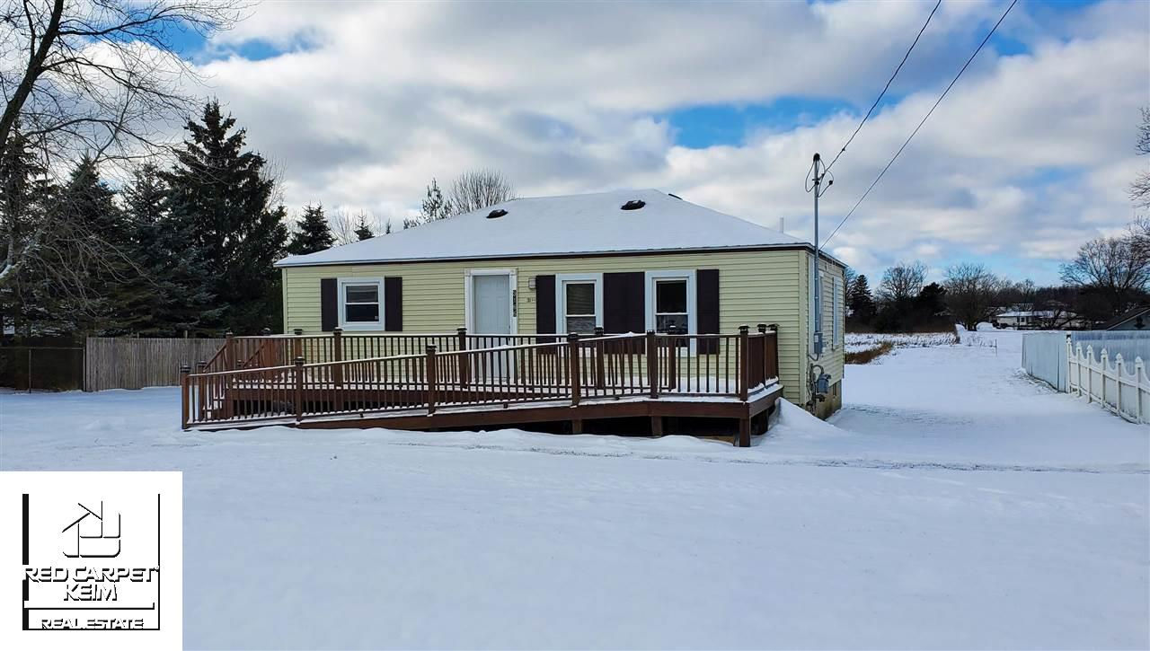 3166 S Belsay, Burton, MI 48519