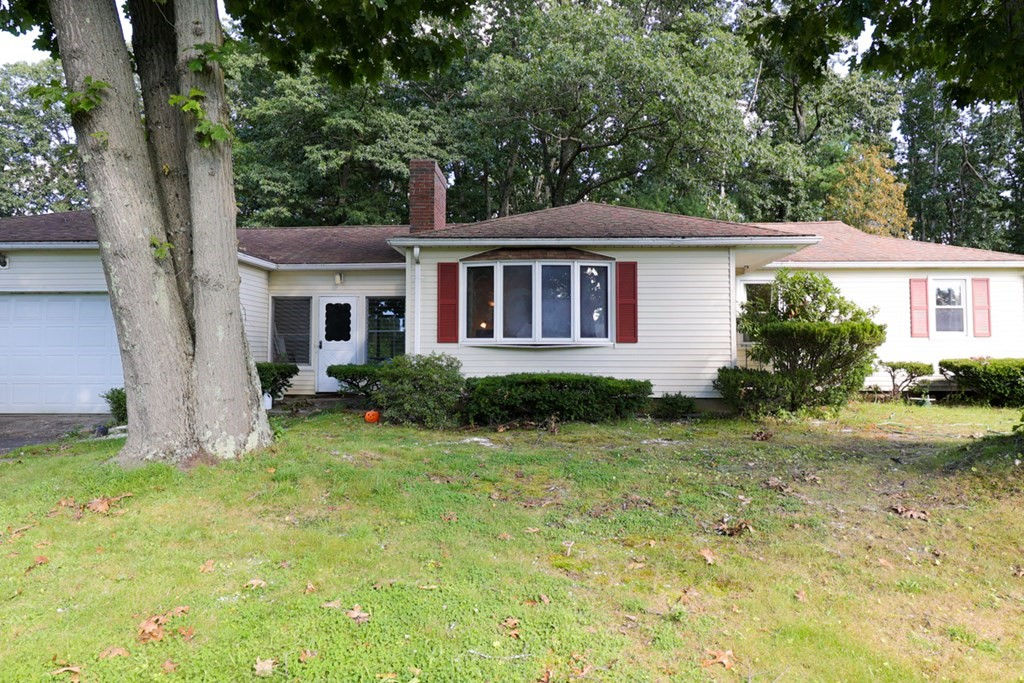 62 Blossom Rd, West Springfield, MA 01089