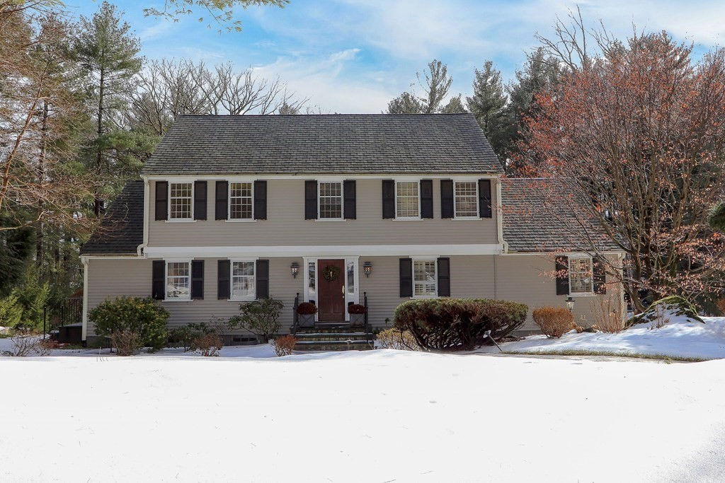 77 Crestview Road, Needham, MA 02492