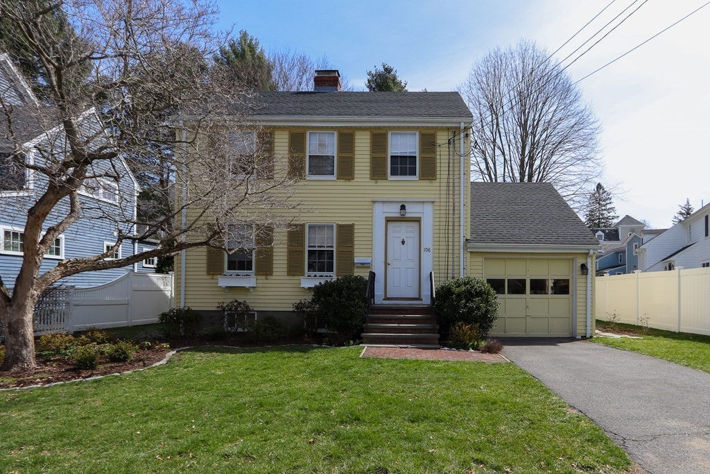 108 Plymouth, Needham, MA 02492