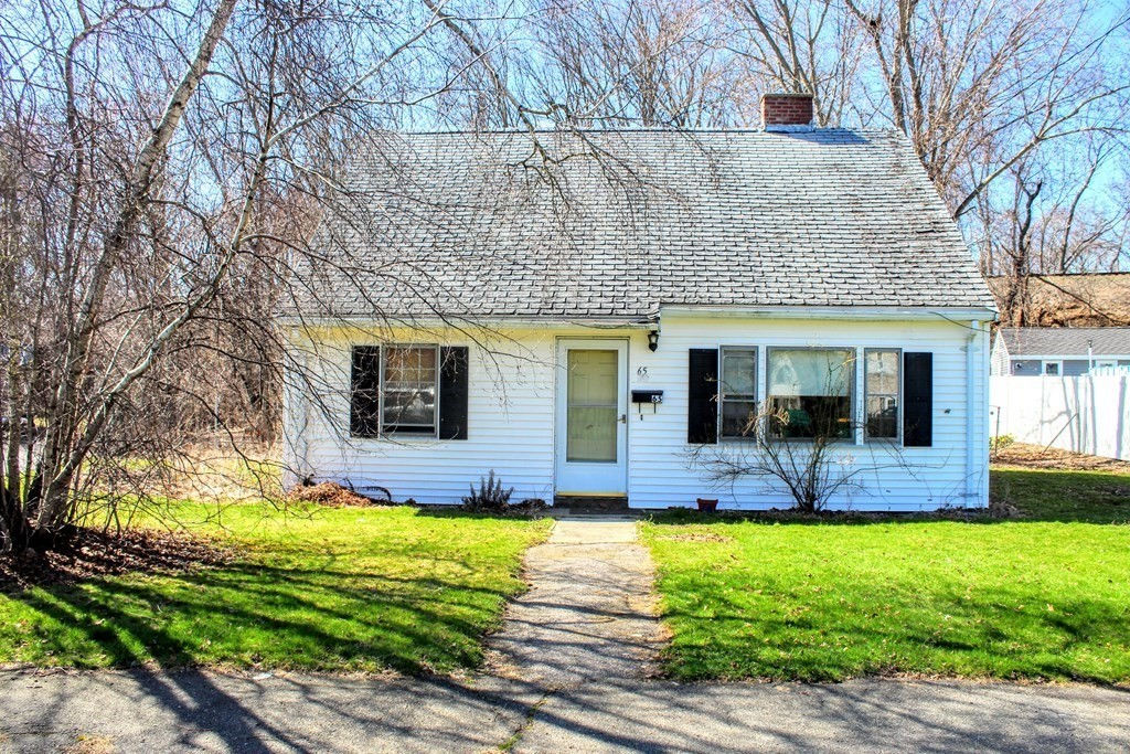 65 Alandale Pkwy, Norwood, MA 02062