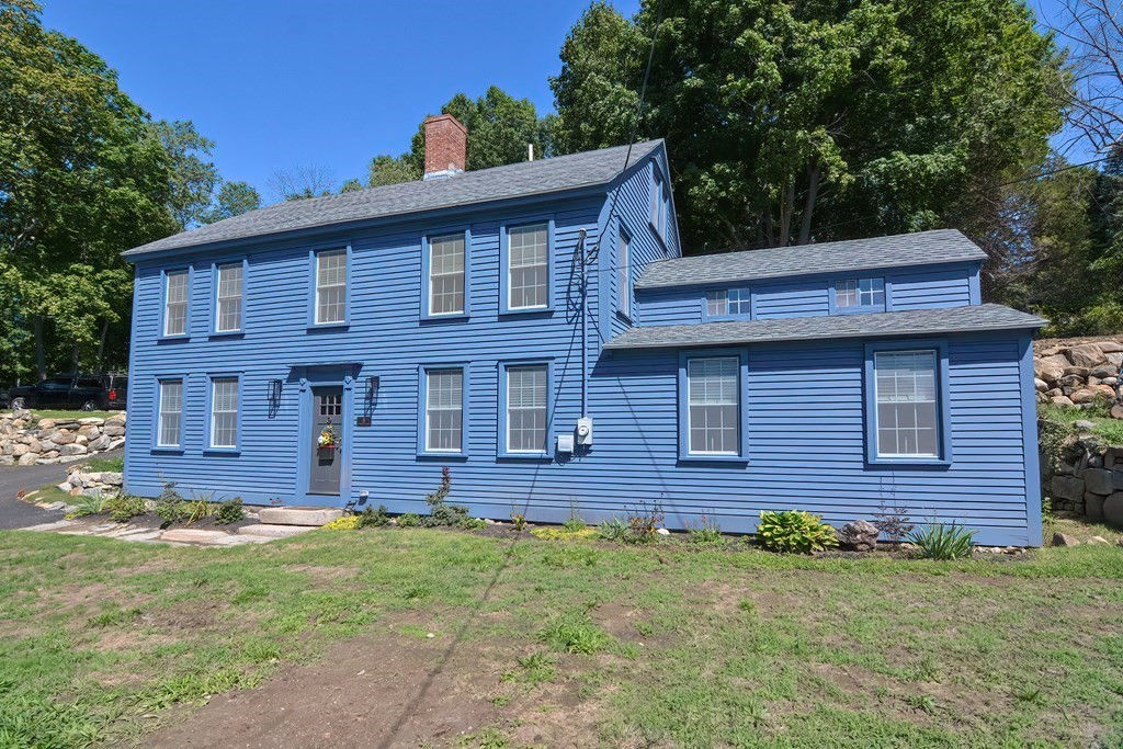 8 Chestnut Hill Rd, Millville, MA 01529