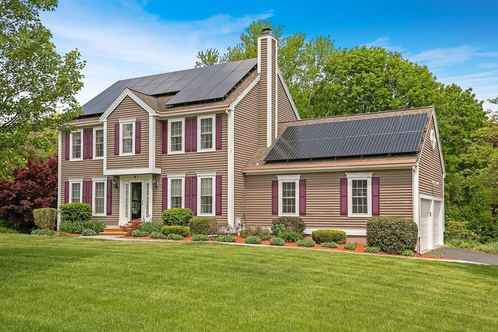 2 Manor Lane, Oxford, MA 01540