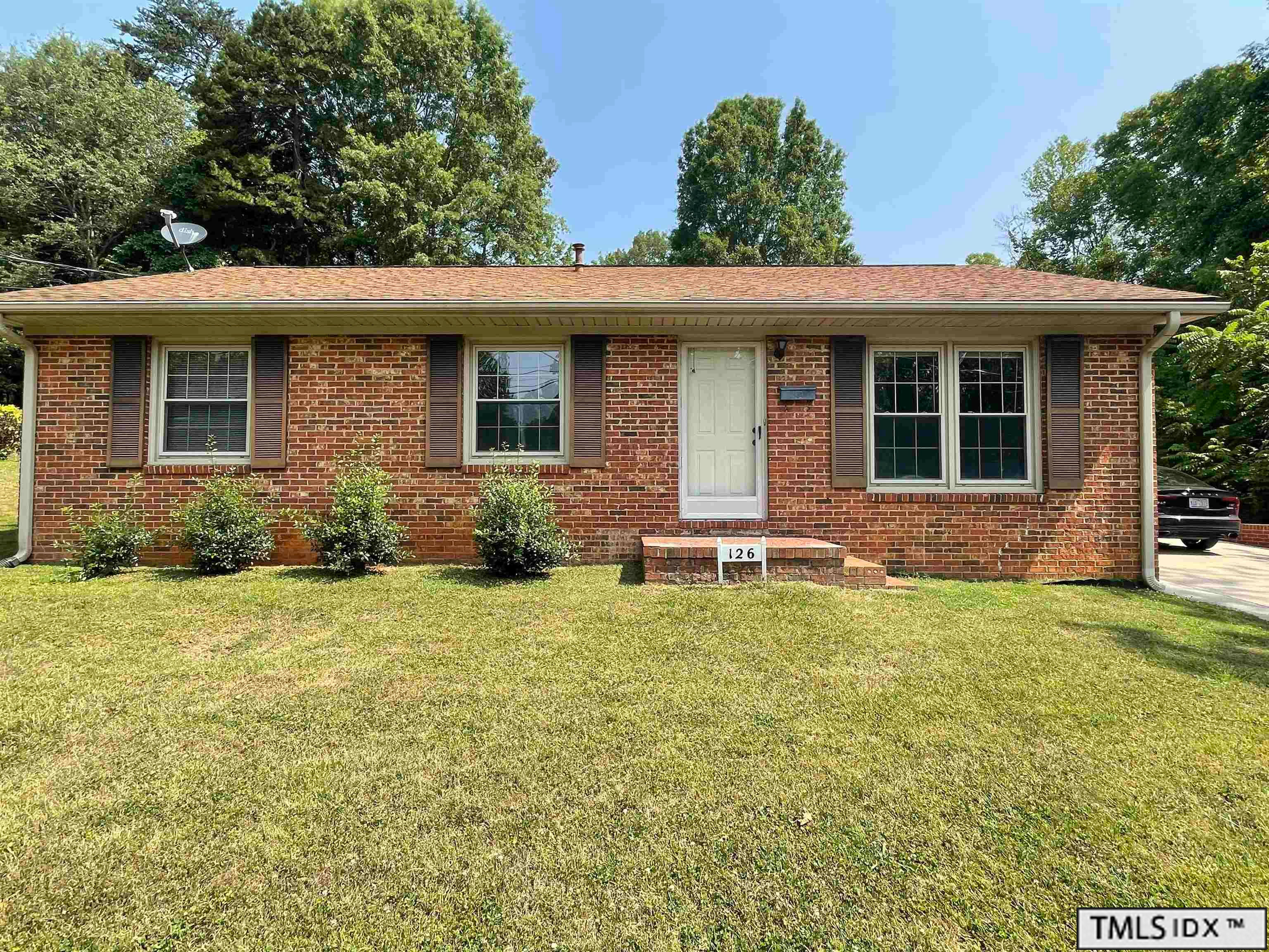 126 W Union, Hillsborough, NC 27278