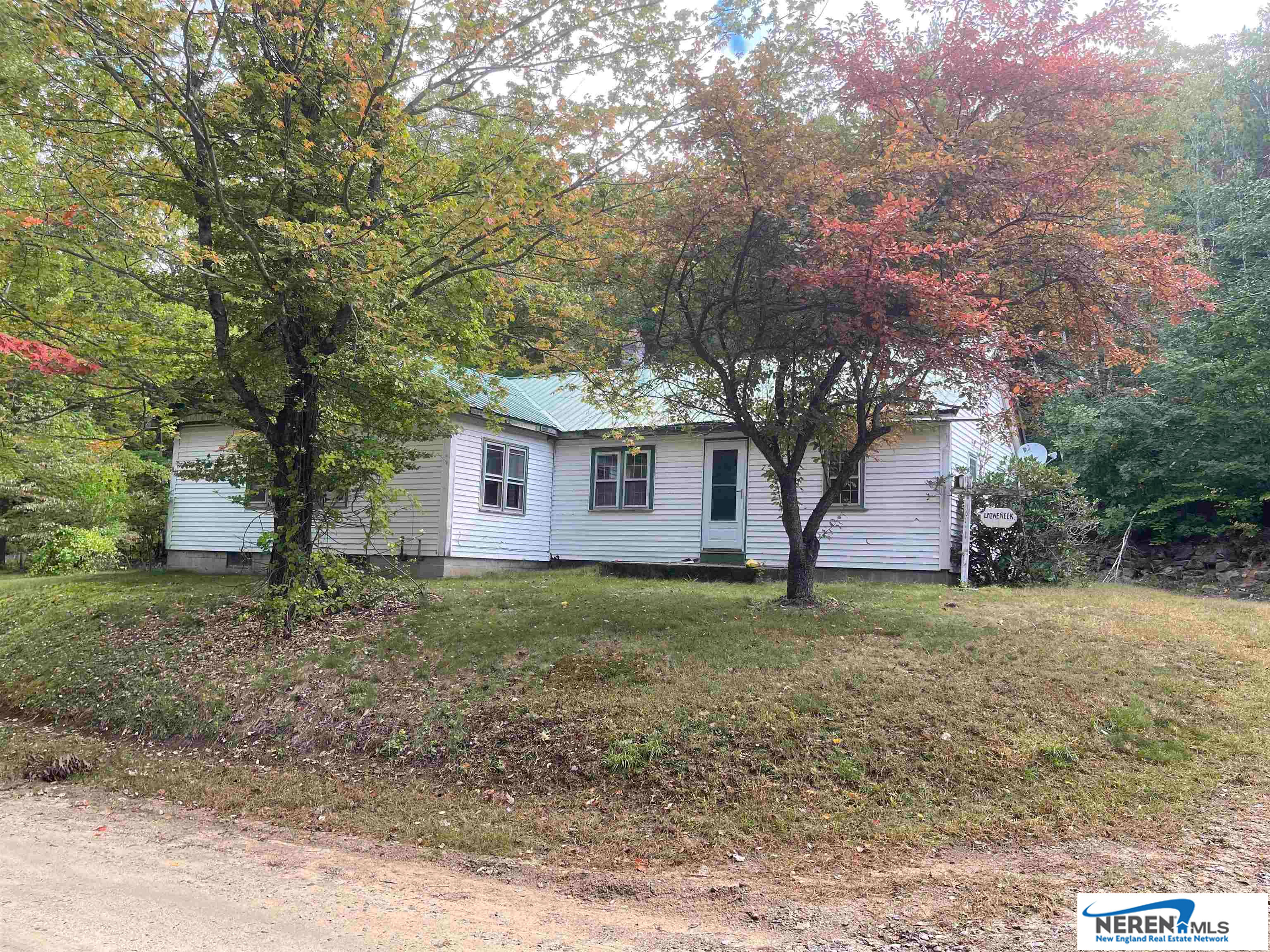 704 Coolidge Woods Road, New Hampton, NH 03256