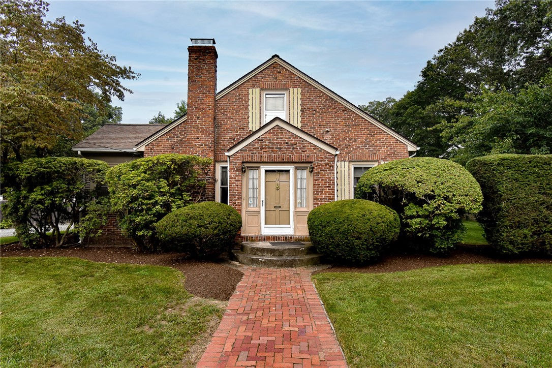 28 Thor Place, Warwick, RI 02888