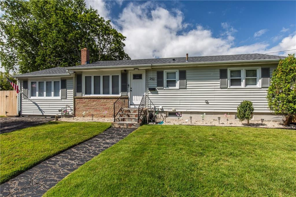 252 Shamrock Drive, Warwick, RI 02886