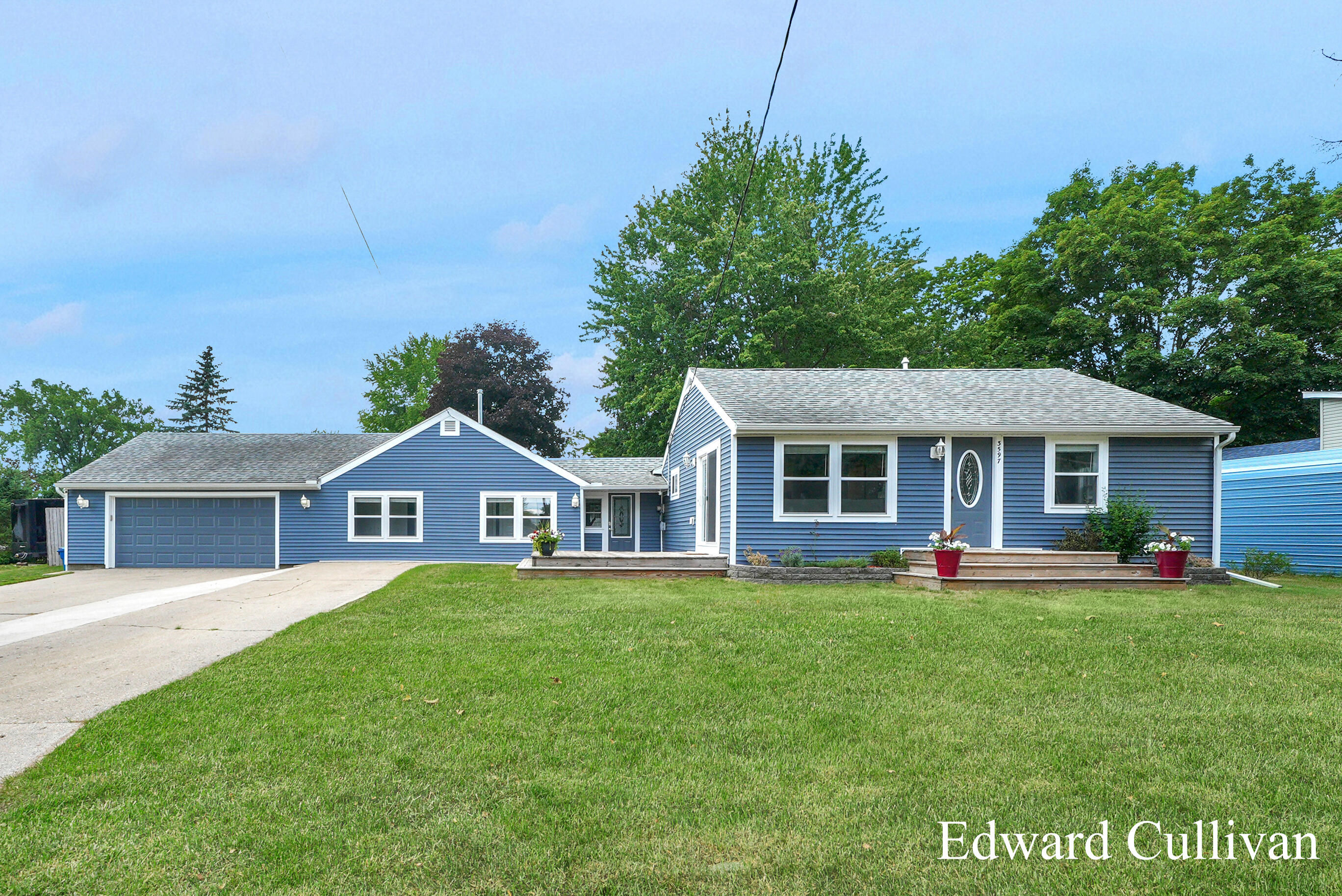 3597 Enos Street, Ravenna, MI 49451