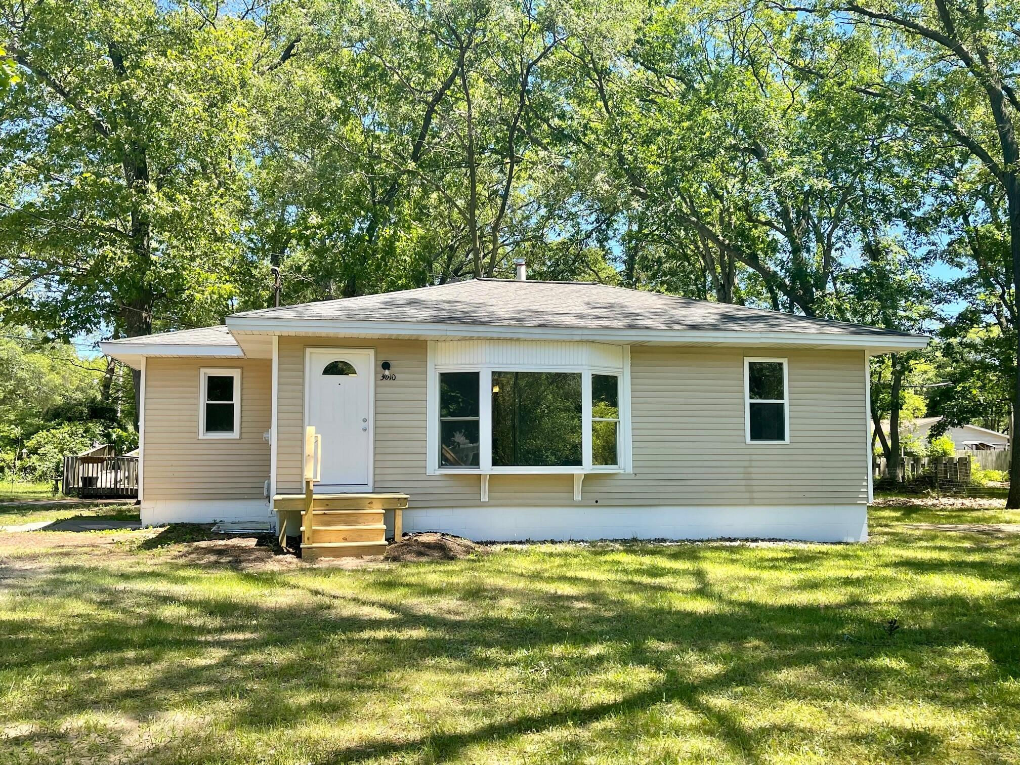 3010 Bailey Street, Norton Shores, MI 49444