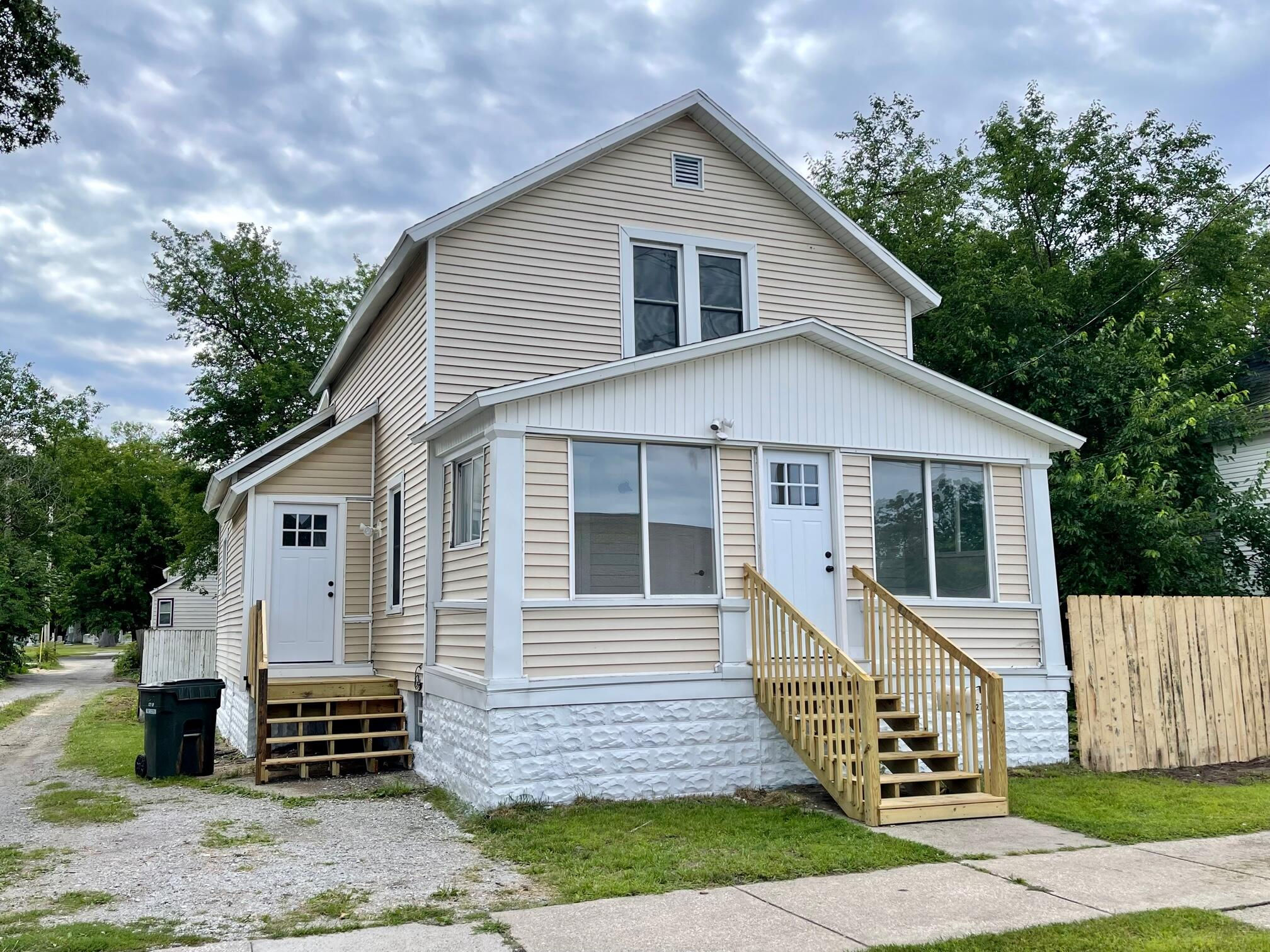 271 Catawba Avenue, Muskegon, MI 49442