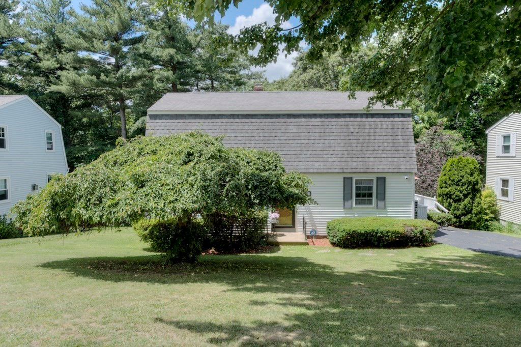 36 Westview Rd, Worcester, MA 01602