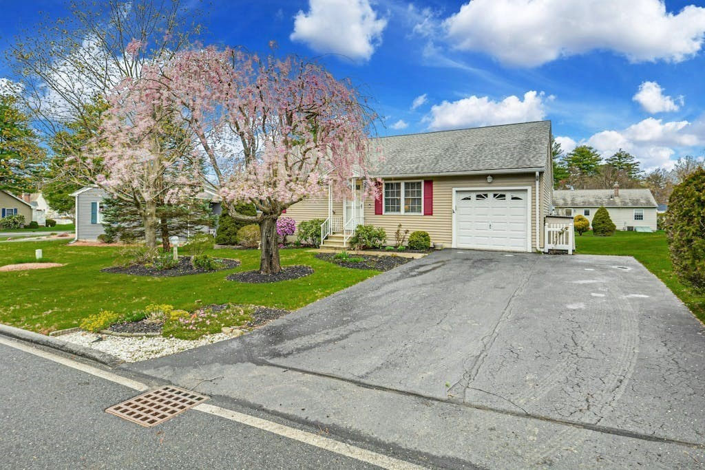 51 Deacon Street 51, Northborough, MA 01532