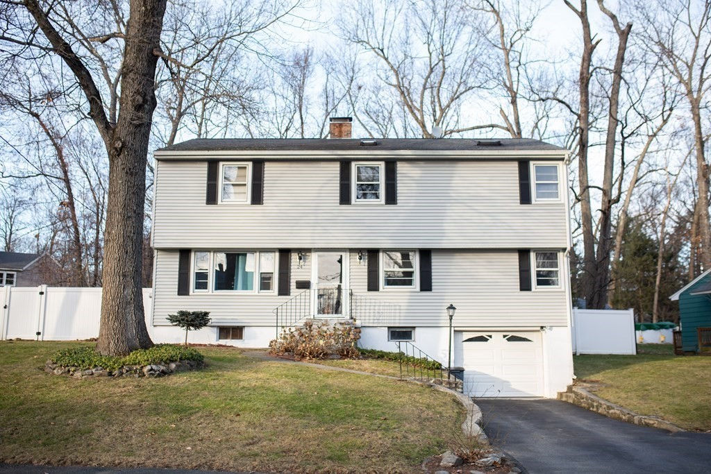 24 Saratoga Drive, Worcester, MA 01606