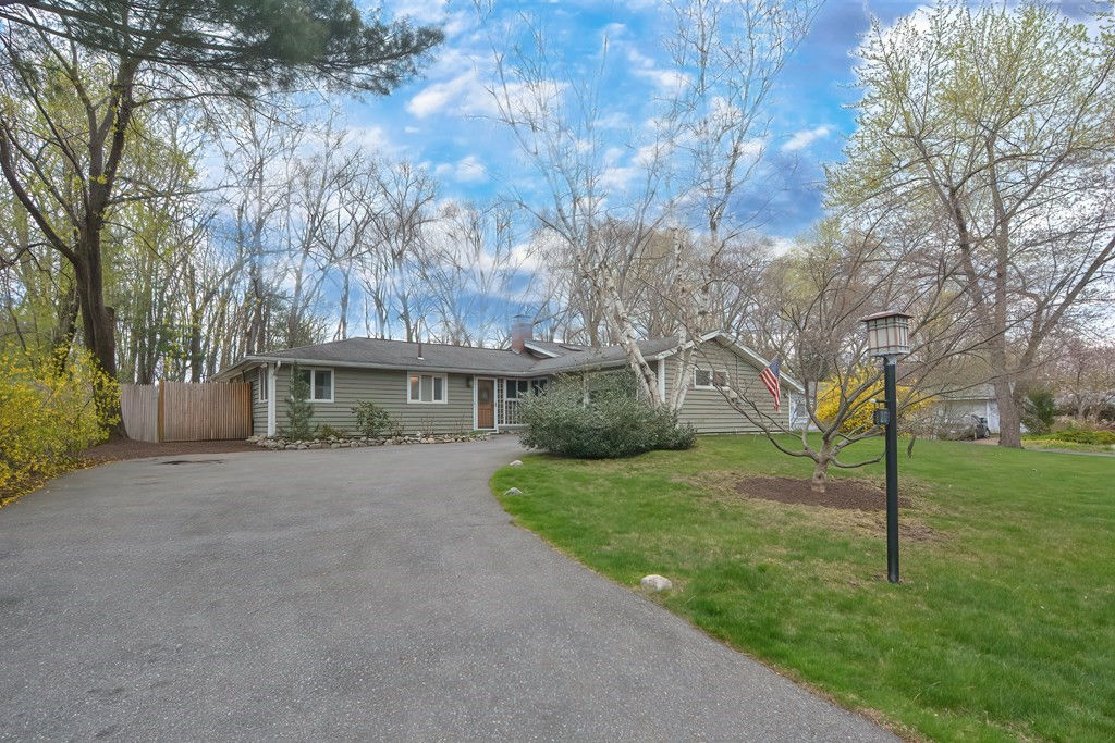 20 Pinewood Drive, Framingham, MA 01701