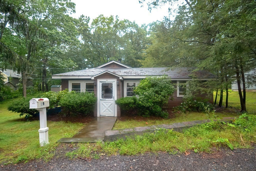 59 Evergreen Rd, Natick, MA 01760