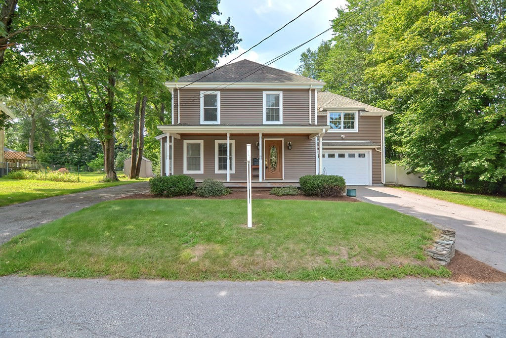 18 Pine St, Hudson, MA 01749